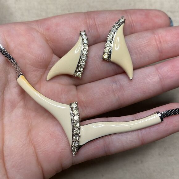 💛 Vintage Vendome Crystal & Enamel Necklace & Earring Set - Picture 6 of 6